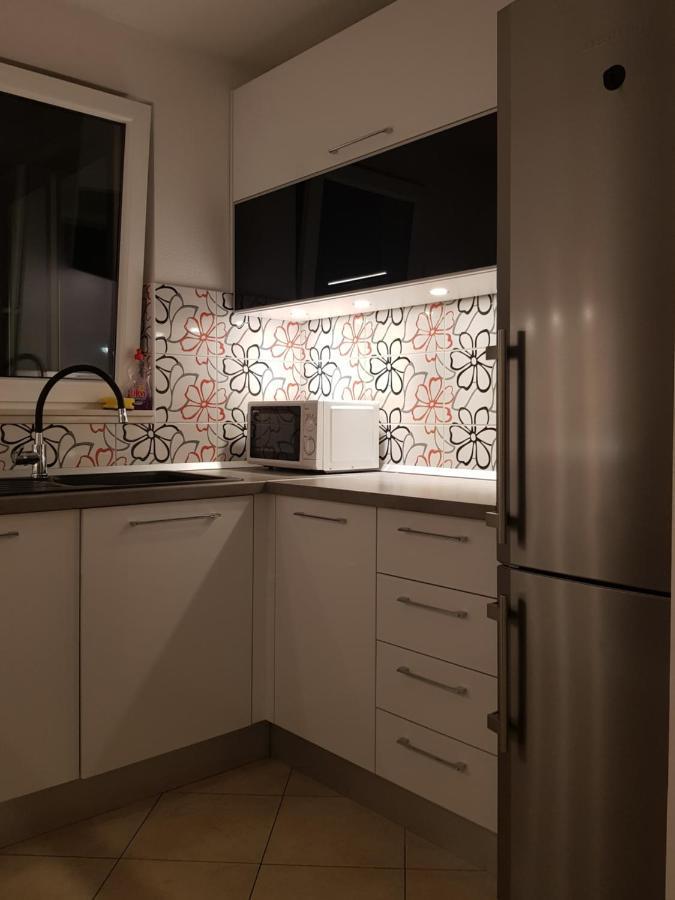 Apartment Fortuna Макарска Екстериор снимка