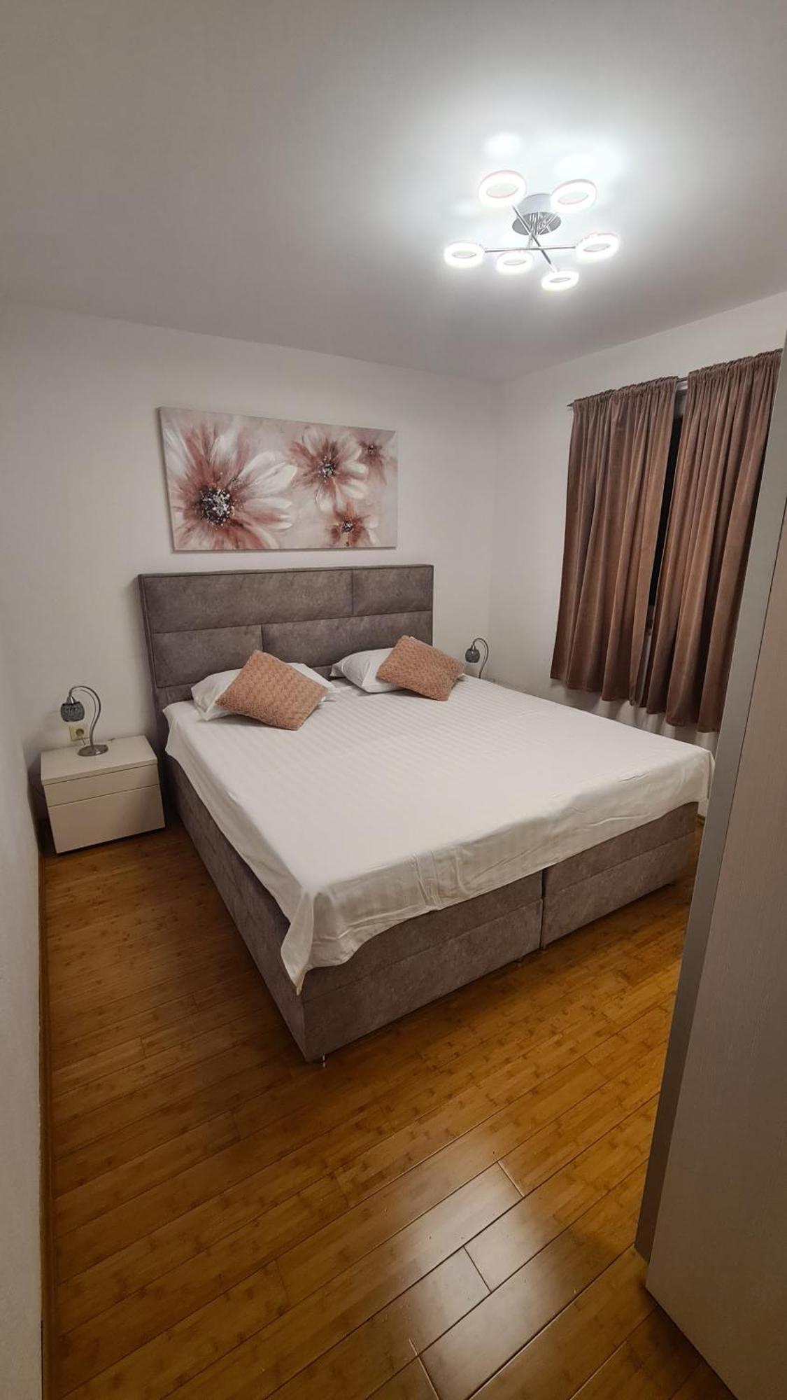 Apartment Fortuna Макарска Екстериор снимка